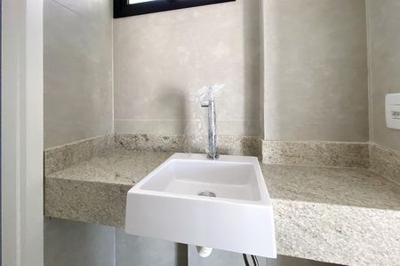 Apartamento à venda com 61m², 2 quartos e 2 vagas Apartamento à venda com 61m², 2 quartos e 2 vagasBanheiro