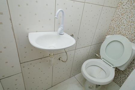 Casa à venda com 85m², 2 quartos e sem vaga Casa à venda com 85m², 2 quartos e sem vagaLavabo