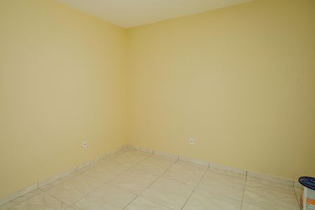 Casa à venda com 85m², 2 quartos e sem vaga Casa à venda com 85m², 2 quartos e sem vagaSala