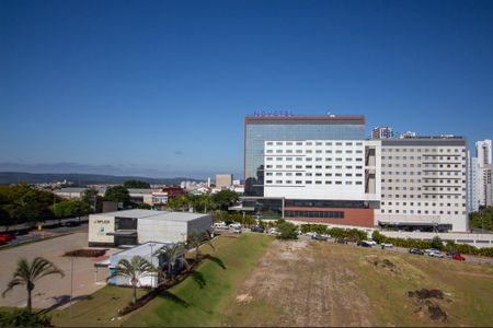 Vista da Suite de apartamento para alugar com 3 quartos, 95m² em Parque Campolim, Sorocaba