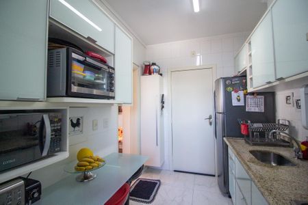 Apartamento para alugar com 95m², 3 quartos e 3 vagas Apartamento para alugar com 95m², 3 quartos e 3 vagasCozinha