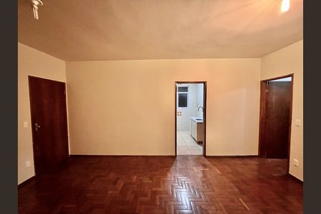 Apartamento para alugar com 120m², 2 quartos e 1 vaga