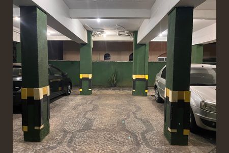 Apartamento para alugar com 120m², 2 quartos e 1 vaga