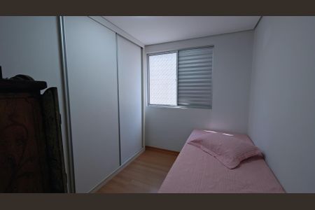 Quarto 1 de apartamento para alugar com 3 quartos, 165m² em Santo Antônio, Belo Horizonte
