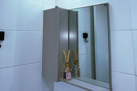 Apartamento à venda com 40m², 2 quartos e 1 vaga Apartamento à venda com 40m², 2 quartos e 1 vagaBanheiro
