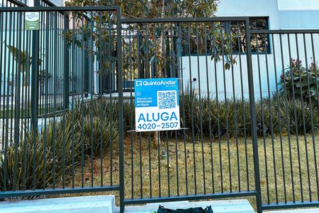 placa  de apartamento para alugar com 2 quartos, 40m² em Umarizal, São Paulo