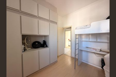 Apartamento à venda com 117m², 3 quartos e 1 vagaQuarto 2