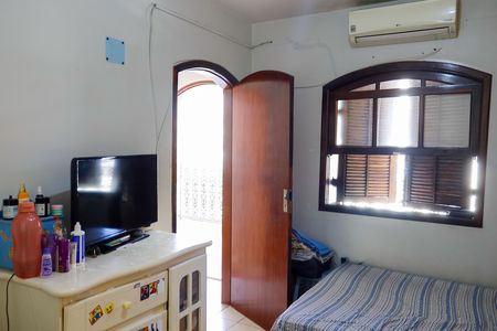 Quarto 3 de casa à venda com 3 quartos, 160m² em Cipava, Osasco
