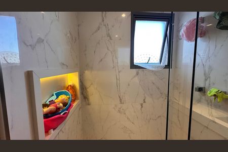 Apartamento para alugar com 4 quartos, 181m² em Jardim das Acacias, São Paulo