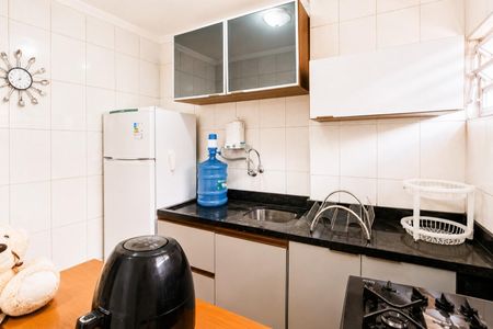 Cozinha de apartamento para alugar com 2 quartos, 60m² em Bela Vista, São Paulo