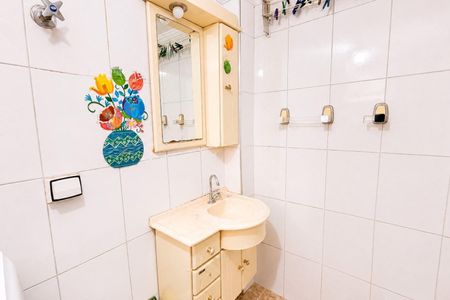 Apartamento para alugar com 60m², 2 quartos e sem vaga Apartamento para alugar com 60m², 2 quartos e sem vagaBanheiro