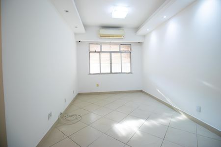 Sala de apartamento para alugar com 4 quartos, 80m² em Vila da Penha, Rio de Janeiro