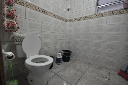 Casa à venda com 192m², 4 quartos e 2 vagasBanheiro Social