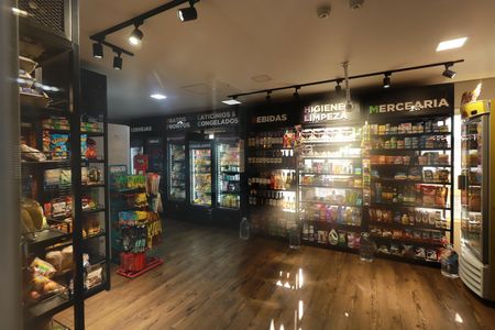 Apartamento para alugar com 57m², 3 quartos e 1 vagaMercado