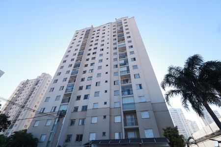 Apartamento para alugar com 57m², 3 quartos e 1 vagaFachada