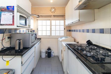 Cozinha de apartamento à venda com 3 quartos, 72m² em Cavalhada, Porto Alegre