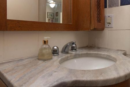 Apartamento à venda com 72m², 3 quartos e 1 vaga Apartamento à venda com 72m², 3 quartos e 1 vagaBanheiro