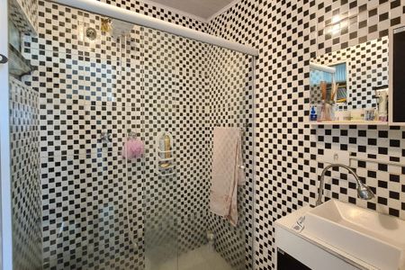 Casa para alugar com 130m², 2 quartos e 2 vagas Casa para alugar com 130m², 2 quartos e 2 vagasBanheiro Social