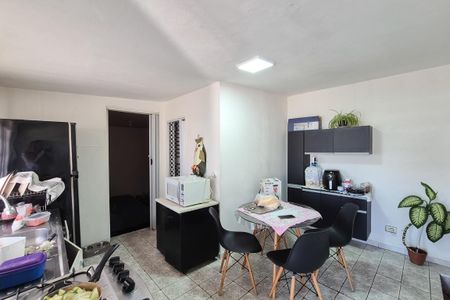 Casa para alugar com 130m², 2 quartos e 2 vagas Casa para alugar com 130m², 2 quartos e 2 vagasCozinha