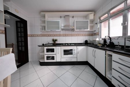 Cozinha de casa à venda com 2 quartos, 101m² em Vila Araguaia, São Paulo