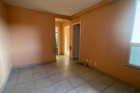 Sala de casa para alugar com 2 quartos, 45m² em Jardim Gramacho, Duque de Caxias