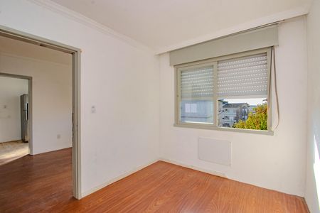 Quarto de apartamento à venda com 1 quarto, 45m² em Rubem Berta, Porto Alegre