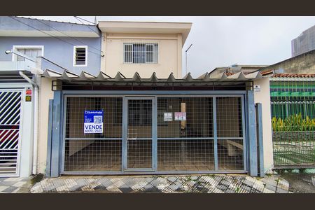 Fachada de casa à venda com 4 quartos, 172m² em Centro, Osasco