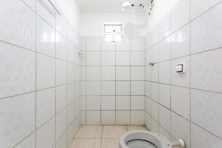 Casa para alugar com 42m², 1 quarto e sem vaga Casa para alugar com 42m², 1 quarto e sem vagaBanheiro