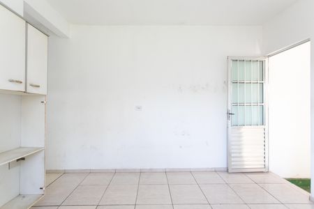 Cozinha de casa para alugar com 1 quarto, 42m² em Jardim Indaia, São Paulo