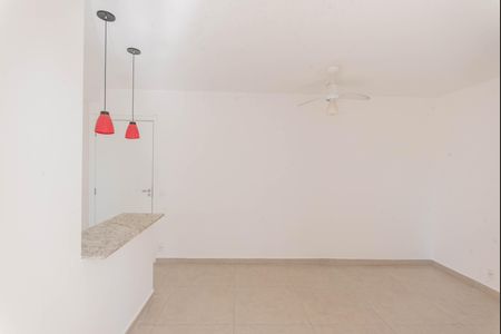 Sala de apartamento para alugar com 2 quartos, 55m² em Jardim Ipaussurama, Campinas
