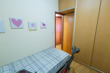 quarto 2 de apartamento para alugar com 2 quartos, 46m² em Santa Amelia, Belo Horizonte