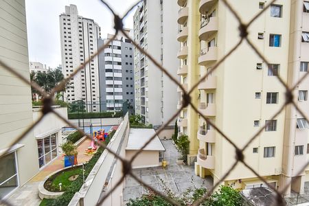 Vista do quarto 3 de apartamento para alugar com 3 quartos, 93m² em Aclimação, São Paulo