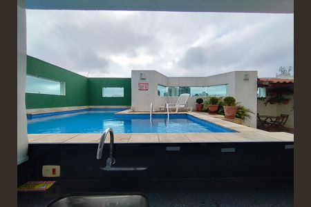 Apartamento à venda com 50m², 2 quartos e 1 vaga Apartamento à venda com 50m², 2 quartos e 1 vagaÁrea comum - Piscina