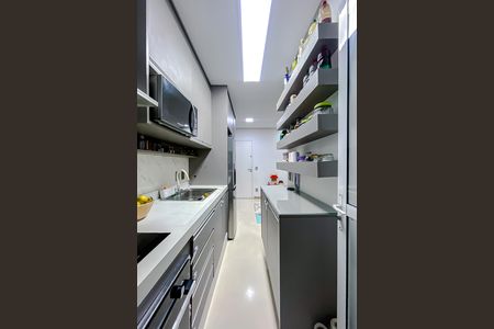 Cozinha de apartamento à venda com 2 quartos, 49m² em Barra Funda, São Paulo