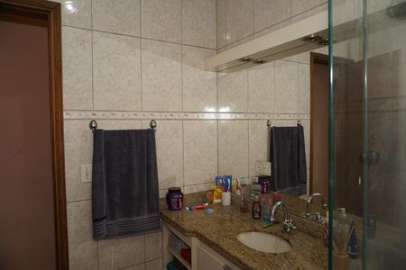 Casa para alugar com 127m², 3 quartos e 2 vagasBanheiro