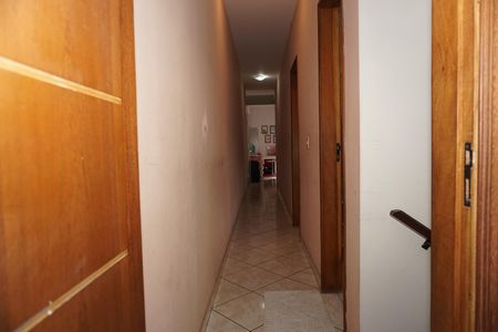 Casa para alugar com 127m², 3 quartos e 2 vagasCorredor
