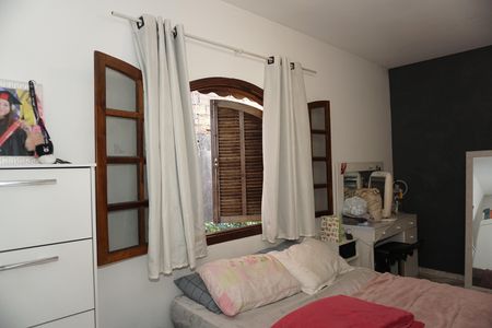 Casa para alugar com 127m², 3 quartos e 2 vagasQuarto 2