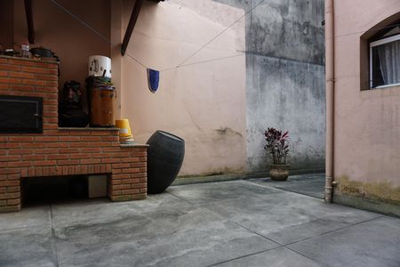 Casa para alugar com 127m², 3 quartos e 2 vagasQuintal