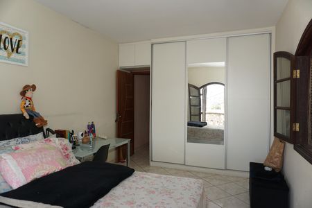 Casa para alugar com 127m², 3 quartos e 2 vagasQuarto 3