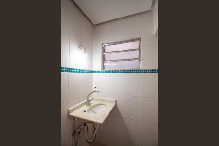 Casa de condomínio para alugar com 217m², 4 quartos e 4 vagas Casa de condomínio para alugar com 217m², 4 quartos e 4 vagasBanheiro da Suíte 1