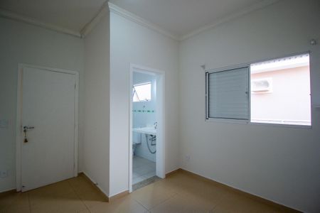 Casa de condomínio para alugar com 217m², 4 quartos e 4 vagas Casa de condomínio para alugar com 217m², 4 quartos e 4 vagasSuite 3