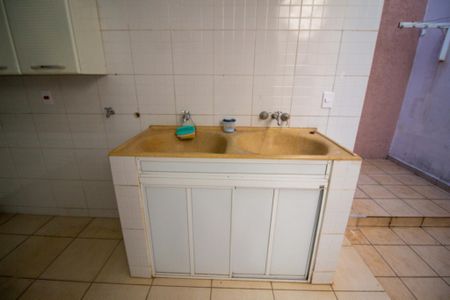 Casa de condomínio para alugar com 217m², 4 quartos e 4 vagas Casa de condomínio para alugar com 217m², 4 quartos e 4 vagasÁrea de Serviço