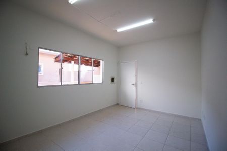 Casa de condomínio para alugar com 217m², 4 quartos e 4 vagas Casa de condomínio para alugar com 217m², 4 quartos e 4 vagasEdícula