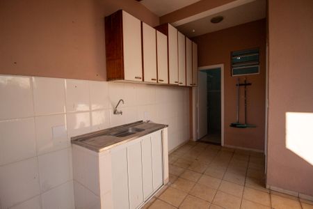 Casa de condomínio para alugar com 217m², 4 quartos e 4 vagas Casa de condomínio para alugar com 217m², 4 quartos e 4 vagasÁrea Edícula