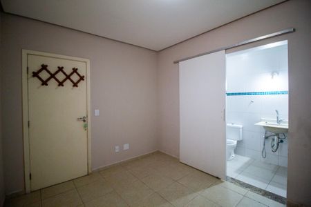 Casa de condomínio para alugar com 217m², 4 quartos e 4 vagas Casa de condomínio para alugar com 217m², 4 quartos e 4 vagasSuite 1