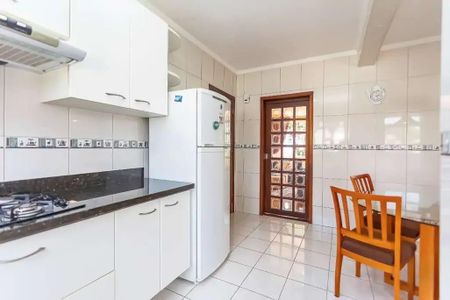 Apartamento para alugar com 2 quartos, 112m² em Centro, Curitiba