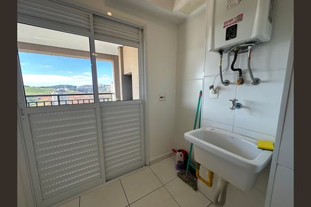 Área de Serviço de apartamento para alugar com 2 quartos, 70m² em Empresarial 18 do Forte, Barueri
