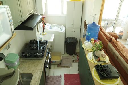 Apartamento à venda com 48m², 2 quartos e 1 vagaCozinha e Área de Serviço