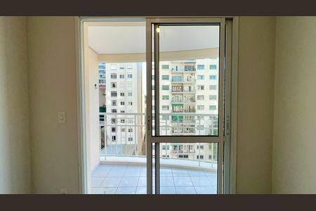 Varanda da sala de apartamento para alugar com 2 quartos, 51m² em Pinheiros, São Paulo