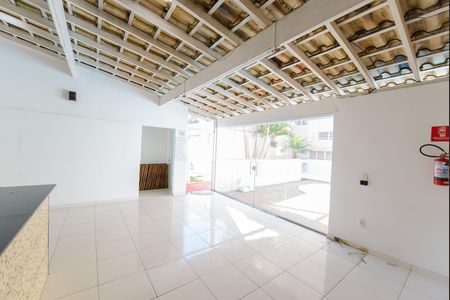 Apartamento para alugar com 120m², 2 quartos e sem vaga Apartamento para alugar com 120m², 2 quartos e sem vagaÁrea comum - Salão de festas